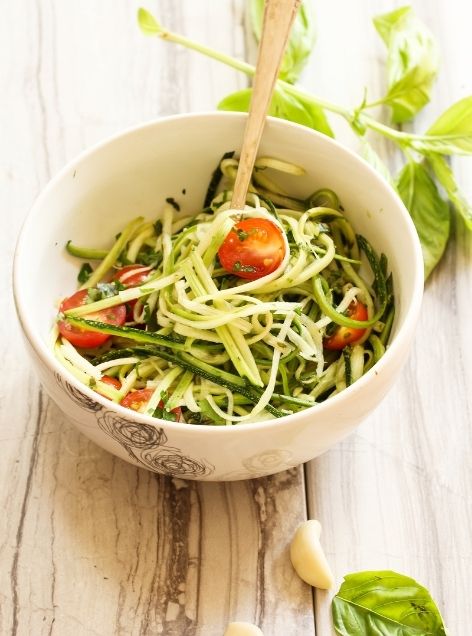 Zucchini Noodles with Tomatoes